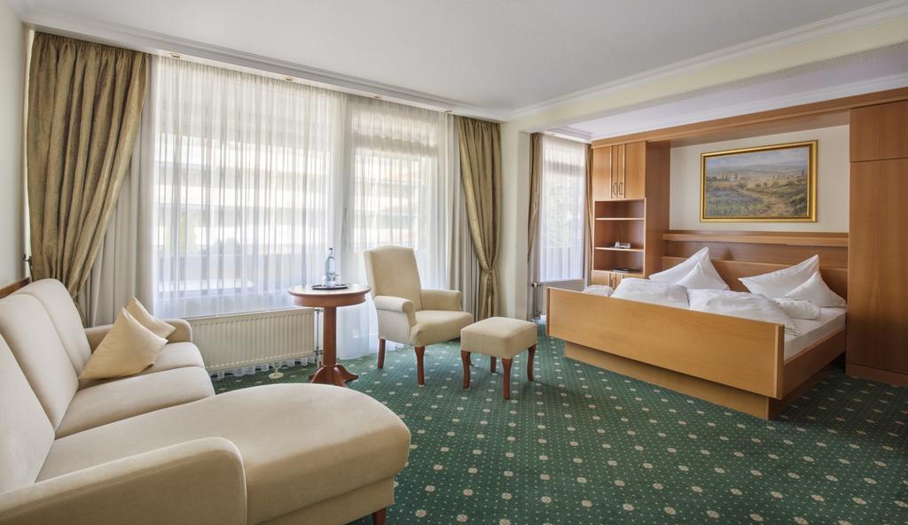 Hotel Schweizer Hof Thermal Und Vital Resort (Adults Only) Бад-Фюссинг Экстерьер фото