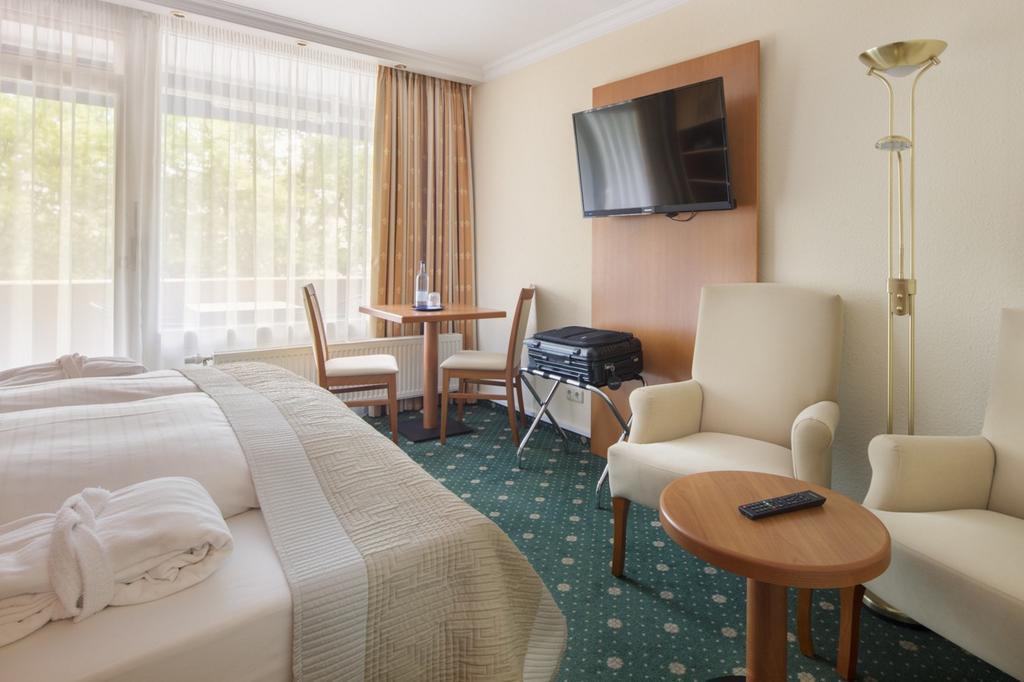 Hotel Schweizer Hof Thermal Und Vital Resort (Adults Only) Бад-Фюссинг Экстерьер фото