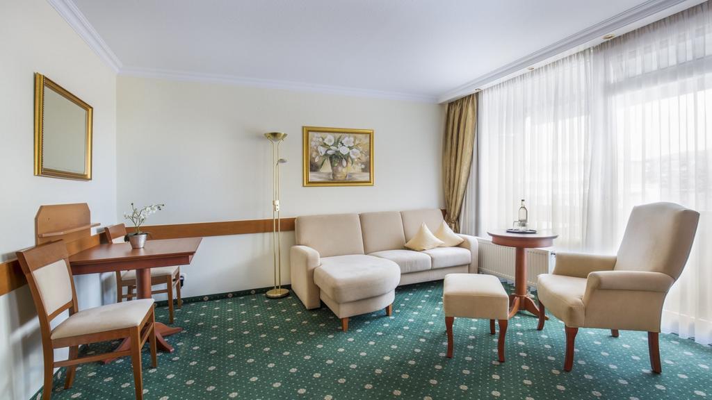 Hotel Schweizer Hof Thermal Und Vital Resort (Adults Only) Бад-Фюссинг Экстерьер фото